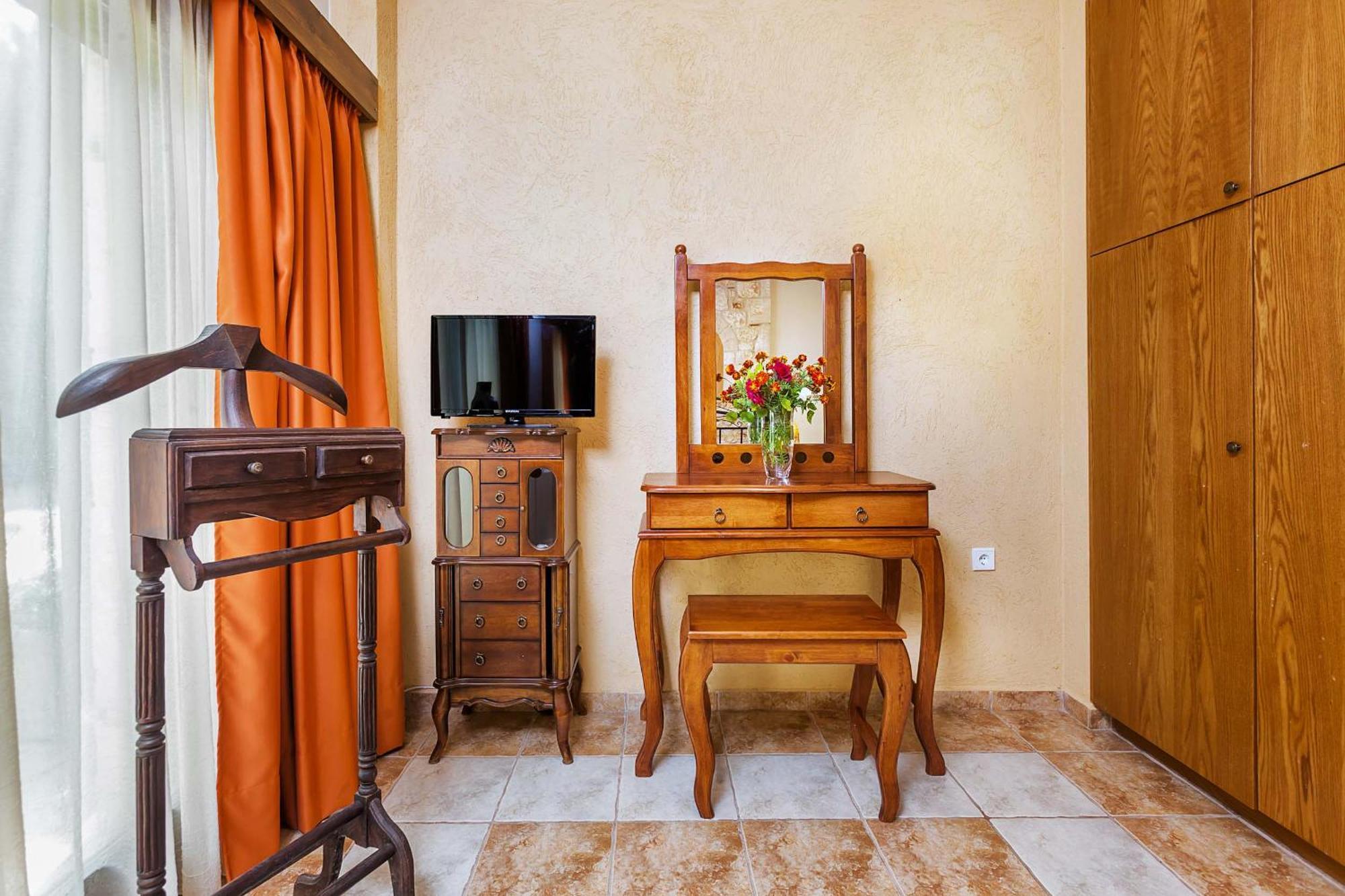 Akritas Ef Zin Villas & Suites パリウリ エクステリア 写真
